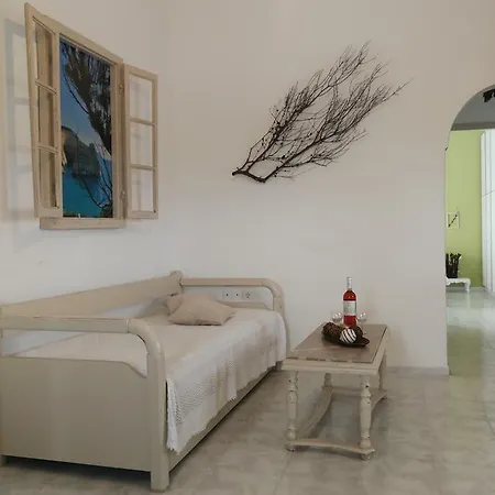 Olive House Zefyria 폴로니아