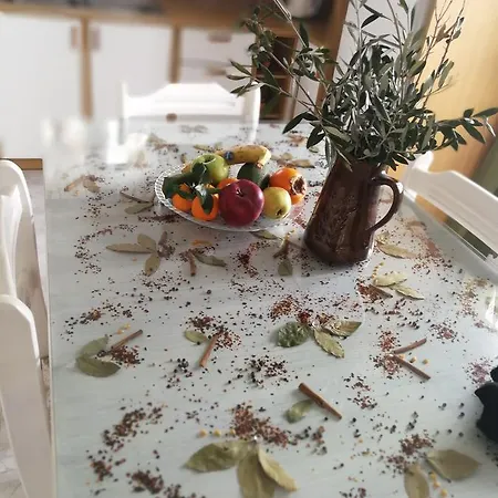 Olive House Zefyria