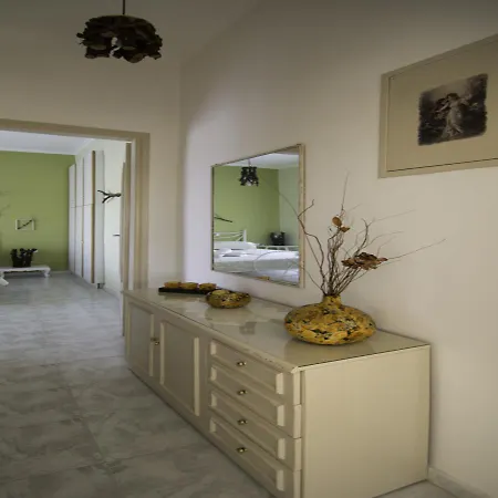 Olive House Zefyria
